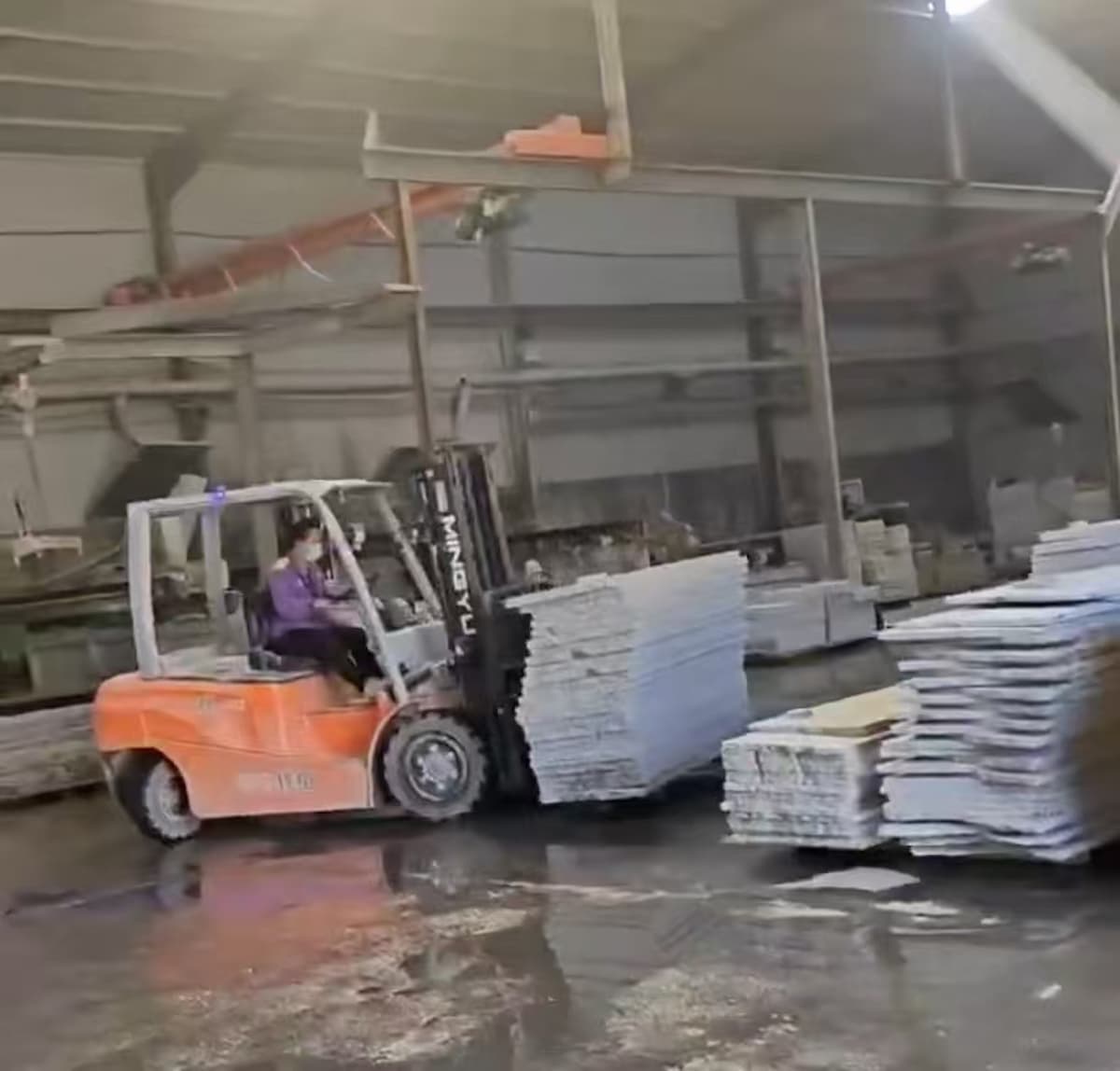 Powerful Electric forklift with Lithium battery